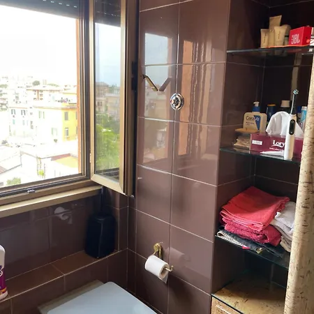 Homestay Private And Quiet Rome