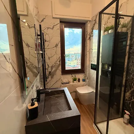 Private And Quiet Homestay Rome