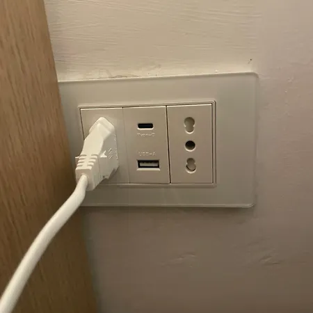 Private And Quiet Rom